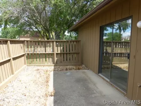 2 Brookside Pl, Springfield, IL 62704 photo 11