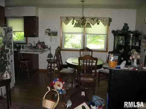 2517 St James Rd, Springfield, IL 62707 photo 4