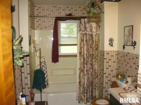 2517 St James Rd, Springfield, IL 62707 photo 6