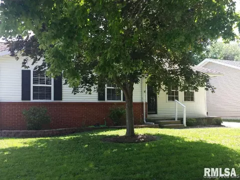 2742 Black, Springfield, IL 62702 photo 1