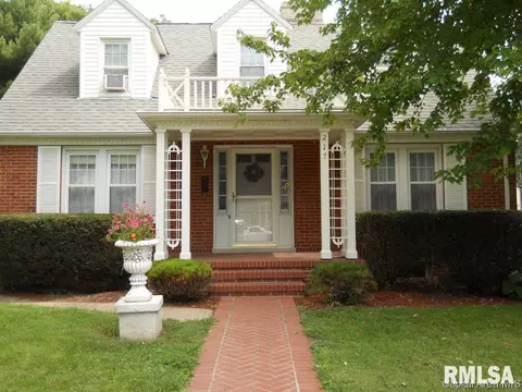 217 Main Street St, Franklin, IL 62638 photo 1