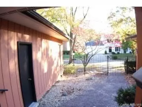 1411 Denison, Springfield, IL 62704 photo 6