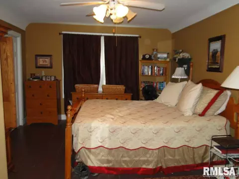 122 N Douglas Ave, Springfield, IL 62702 photo 9