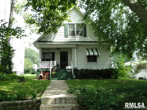 122 N Douglas Ave, Springfield, IL 62702 photo 1