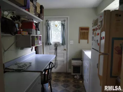 122 N Douglas Ave, Springfield, IL 62702 photo 12