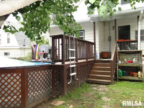 122 N Douglas Ave, Springfield, IL 62702 photo 17