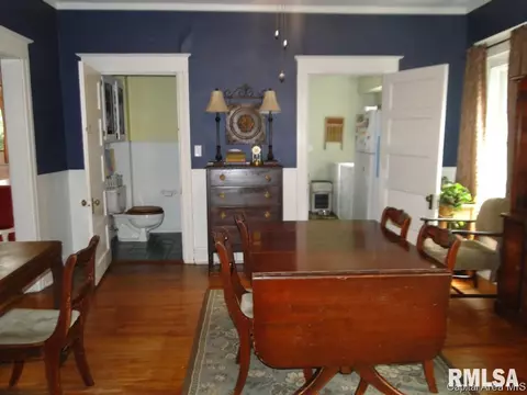 122 N Douglas Ave, Springfield, IL 62702 photo 8