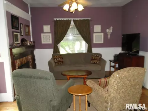 122 N Douglas Ave, Springfield, IL 62702 photo 5