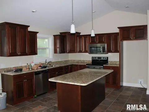 908 Pheasant Run, Sherman, IL 62684 photo 6