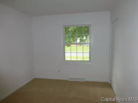 2917 E Griffiths Ave, Springfield, IL 62702 photo 6