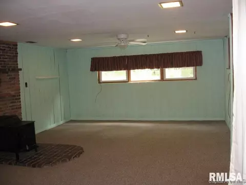 14 Lambert Ln, Springfield, IL 62704 photo 9