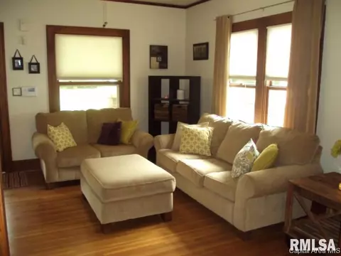 2121 S Lowell Ave, Springfield, IL 62704 photo 5
