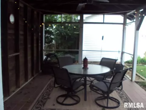 2121 S Lowell Ave, Springfield, IL 62704 photo 3