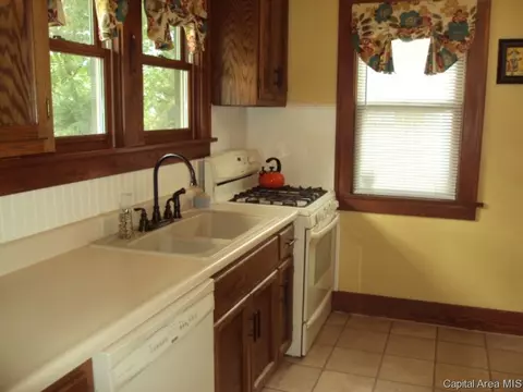 2121 S Lowell Ave, Springfield, IL 62704 photo 8