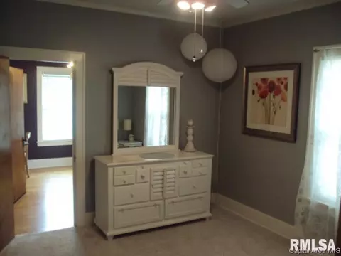2121 S Lowell Ave, Springfield, IL 62704 photo 10