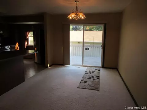 4 Rainbow Rd, Springfield, IL 62712 photo 5