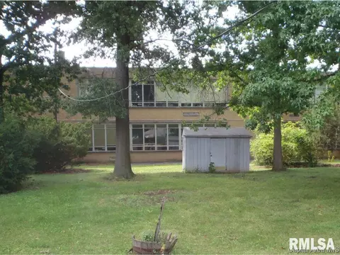 2325 Chatham Rd, Springfield, IL 62704 photo 4