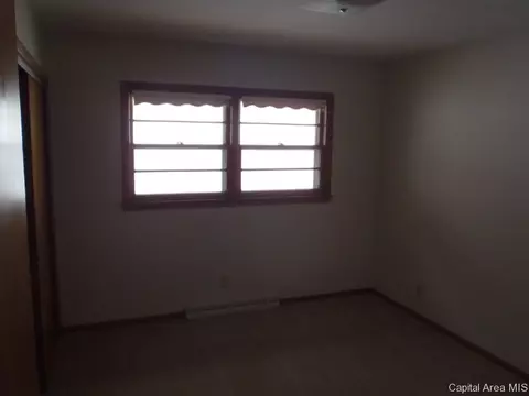 2325 Chatham Rd, Springfield, IL 62704 photo 9