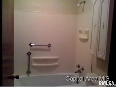 1112 N 19th, Springfield, IL 62702 photo 5