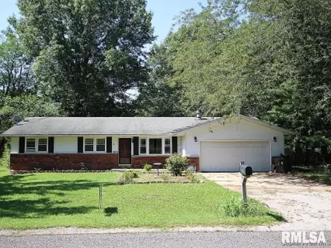 38 Devine Dr, Riverton, IL 62561 photo 1