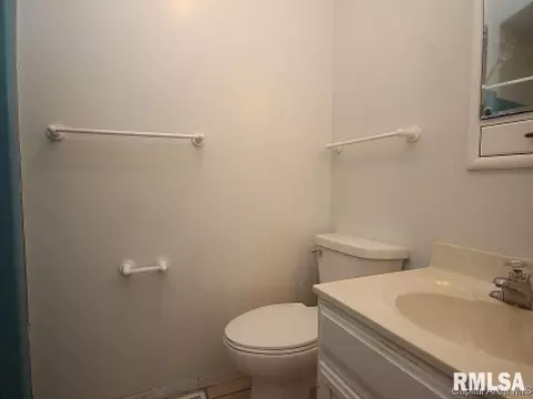 38 Devine Dr, Riverton, IL 62561 photo 19