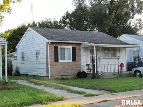 2340 Keys Ave, Springfield, IL 62702 photo 1