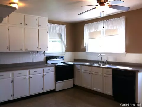 2105 S 1st, Springfield, IL 62704 photo 6