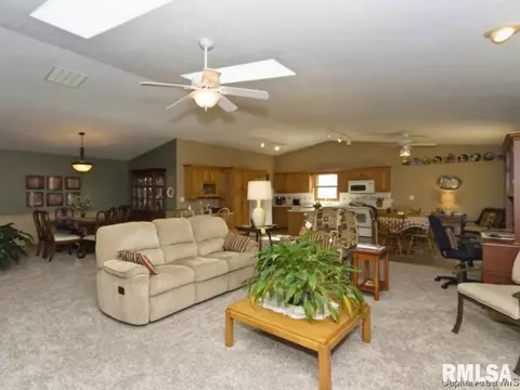 1408 James St, Springfield, IL 62703 photo 8