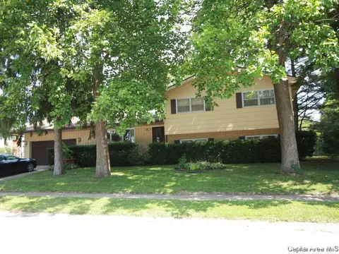 38 Providence Ln, Springfield, IL 62711 photo 1