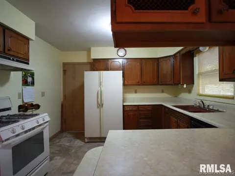 38 Providence Ln, Springfield, IL 62711 photo 6
