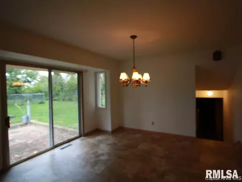 38 Providence Ln, Springfield, IL 62711 photo 8
