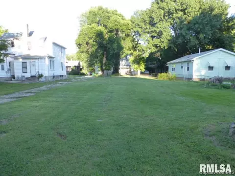 1149 N 2nd Street St, Springfield, IL 62702 photo 2