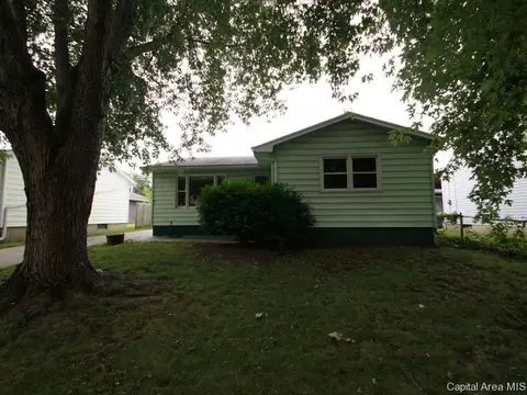 1927 Fairfield Dr, Springfield, IL 62702 photo 1