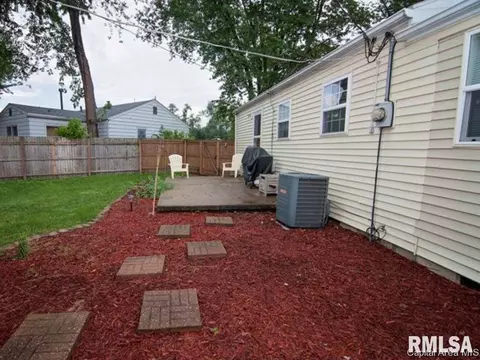 301 E Stanford Ave, Springfield, IL 62703 photo 18