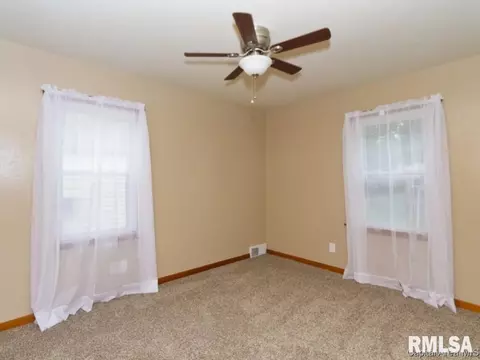 1009 Bruns Ln, Springfield, IL 62702 photo 17