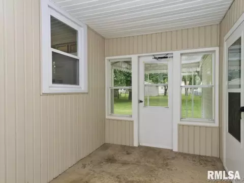 1009 Bruns Ln, Springfield, IL 62702 photo 12