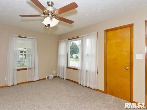 1009 Bruns Ln, Springfield, IL 62702 photo 11