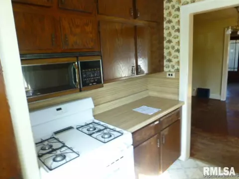 321 N Colby Ave, Springfield, IL 62702 photo 6