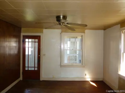 321 N Colby Ave, Springfield, IL 62702 photo 2