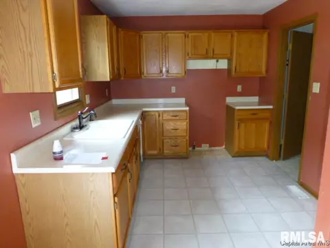 86 Buckhorn Dr, Springfield, IL 62707 photo 4