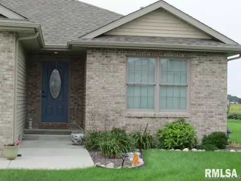 2701 Covered Wagon Trl, Springfield, IL 62711 photo 2