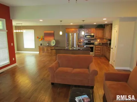 2701 Covered Wagon Trl, Springfield, IL 62711 photo 8
