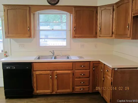 2016 Barberry Dr, Springfield, IL 62704 photo 5