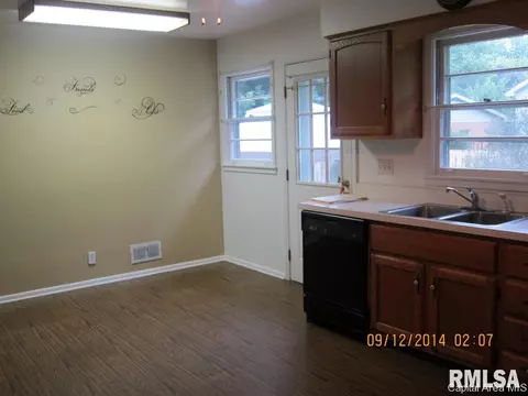 2016 Barberry Dr, Springfield, IL 62704 photo 7
