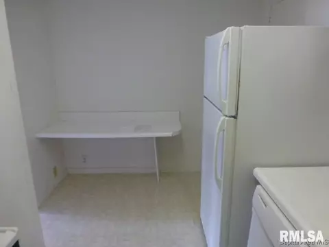 718 S 7th St #202, Springfield, IL 62703 photo 8