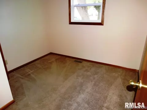 1701 N Schrader, Springfield, IL 62702 photo 7
