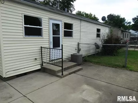 1701 N Schrader, Springfield, IL 62702 photo 11