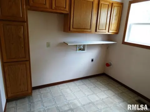 1701 N Schrader, Springfield, IL 62702 photo 10