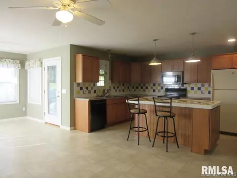 1525 Hosta St, Springfield, IL 62712 photo 6