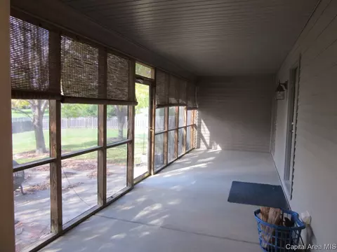 1525 Hosta St, Springfield, IL 62712 photo 23